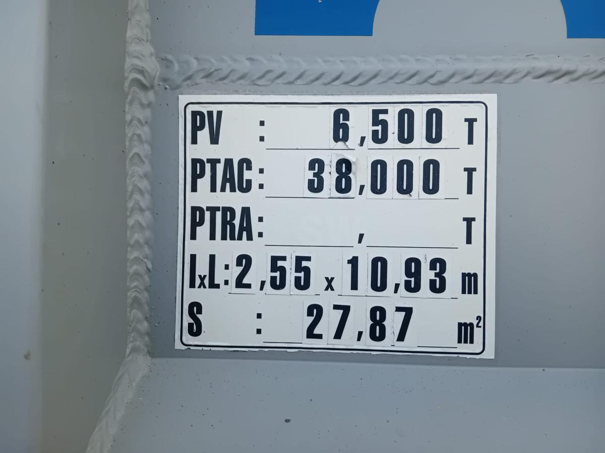 Tipper semi-trailer Stas