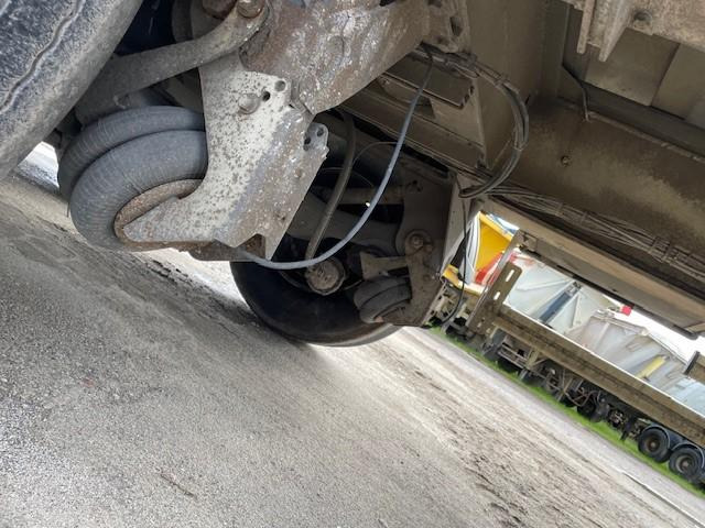 Tipper semi-trailer Stas