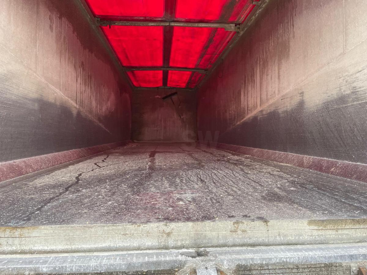 Tipper semi-trailer Stas