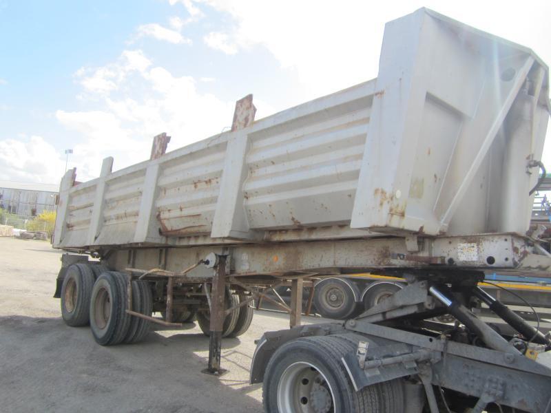 Tipper semi-trailer Trailor