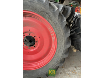 Wheel and tire package for Agricultural machinery 13.6R38 128A8 op Fendt velg Goodyear: picture 4
