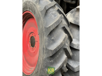 Wheel and tire package for Agricultural machinery 13.6R38 128A8 op Fendt velg Goodyear: picture 2
