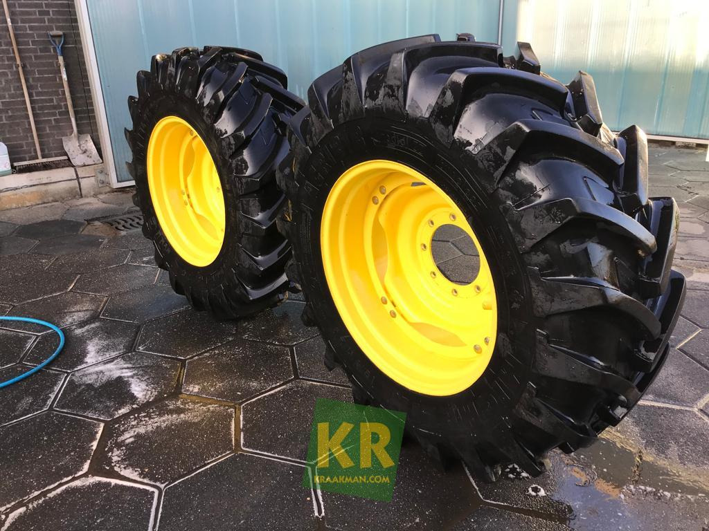 Wheel and tire package for Agricultural machinery 18.4R42 set wielen Michelin: picture 6