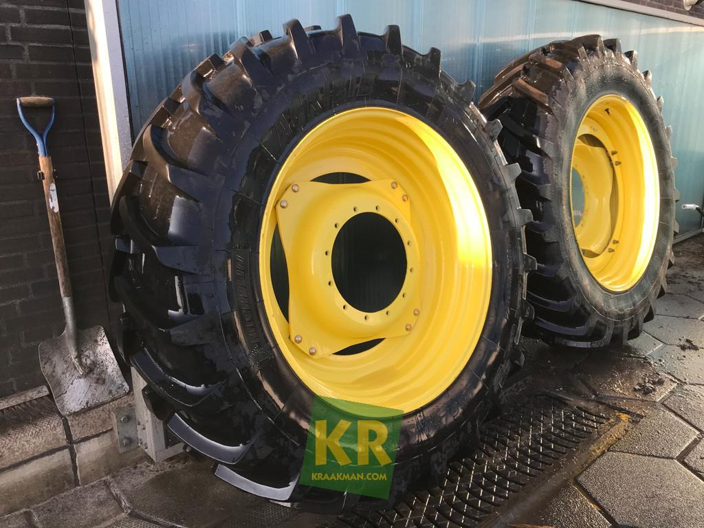 Wheel and tire package for Agricultural machinery 18.4R42 set wielen Michelin: picture 9