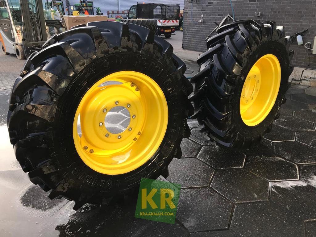 Wheel and tire package for Agricultural machinery 18.4R42 set wielen Michelin: picture 8