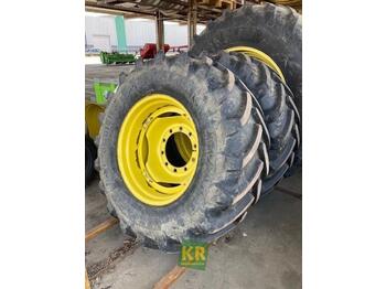 Wheel and tire package for Agricultural machinery 480/70R28 Michelin Omnibib John Deere: picture 1