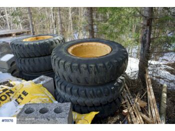 Wheel and tire package for Wheel excavator 6 tires with rims for Volvo Wheel Machine: picture 1