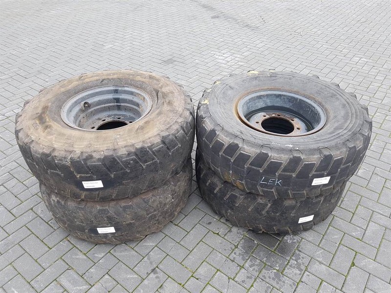 Wheels and tires for Construction machinery Ahlmann AZ6-Michelin 13.00-R20 (14.75/80R20)-Tyre/Reifen: picture 3