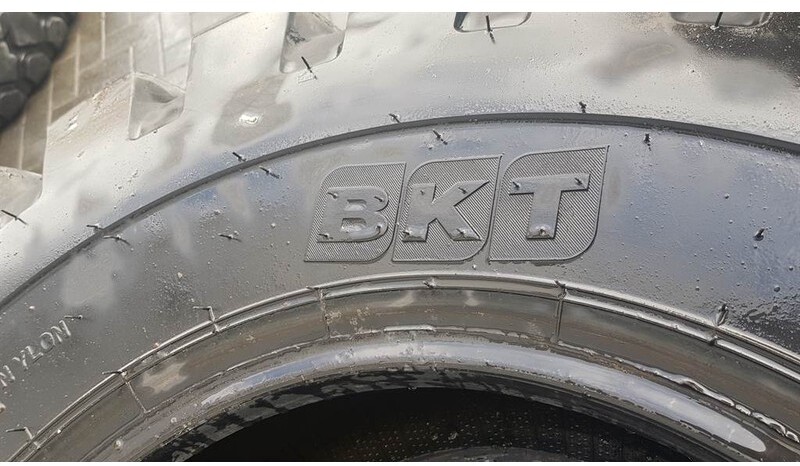 Tire for Construction machinery BKT 17.5-25 - Tyre/Reifen/Band: picture 2