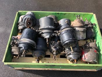 Brakes SCANIA BRAKE MASTER CYLINDERs