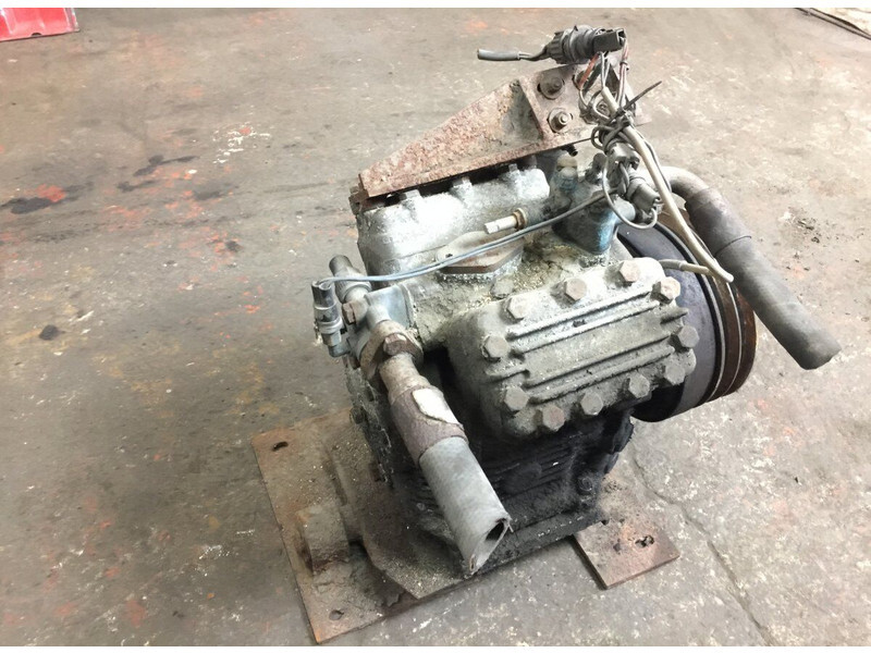 A/C compressor for Bus CARRIER B12B (01.97-12.11): picture 3
