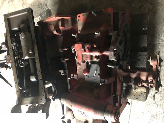 Spare parts for Farm tractor Case 685 - [CZĘŚCI]: picture 6