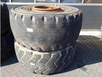 Wheels and tires for Construction machinery Case 921C-Michelin 26.5R25-Tire/Reifen/Band: picture 3