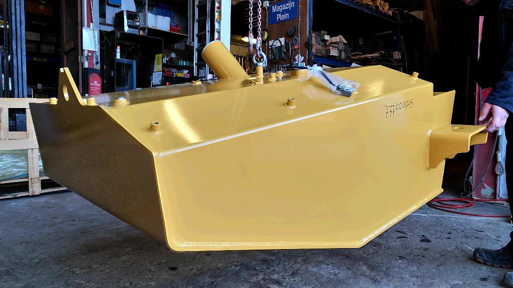 New Fuel tank for Construction machinery Caterpillar 4362430 -: picture 4
