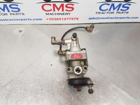 Brake valve for Agricultural machinery Claas Arion 640, 500, 600, Pressure Controller Valve 0011083350, 4700152610: picture 2