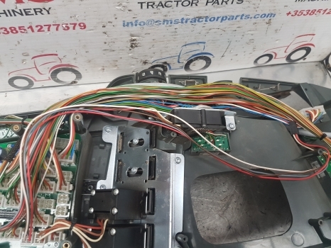 Cab and interior for Farm tractor Claas Arion 640 Cab Console Trim, Switch, Wiring Loom 0011430930, 0011622510: picture 6