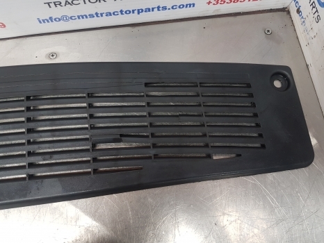 Grill for Farm tractor Class Arion 640, Axion 500, 600, Hexashift Roof Grille 2150510, 21505104: picture 4