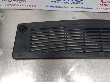 Grill for Farm tractor Class Arion 640, Axion 500, 600, Hexashift Roof Grille 2150510, 21505104: picture 6