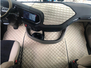Cab and interior for Truck DAF XG Tunnelmat: picture 1