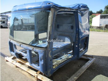 Cab for Truck Damaged: picture 1
