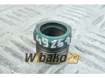 Injector for Construction machinery Deutz/Volvo TCD2013/D5F 04900524: picture 1