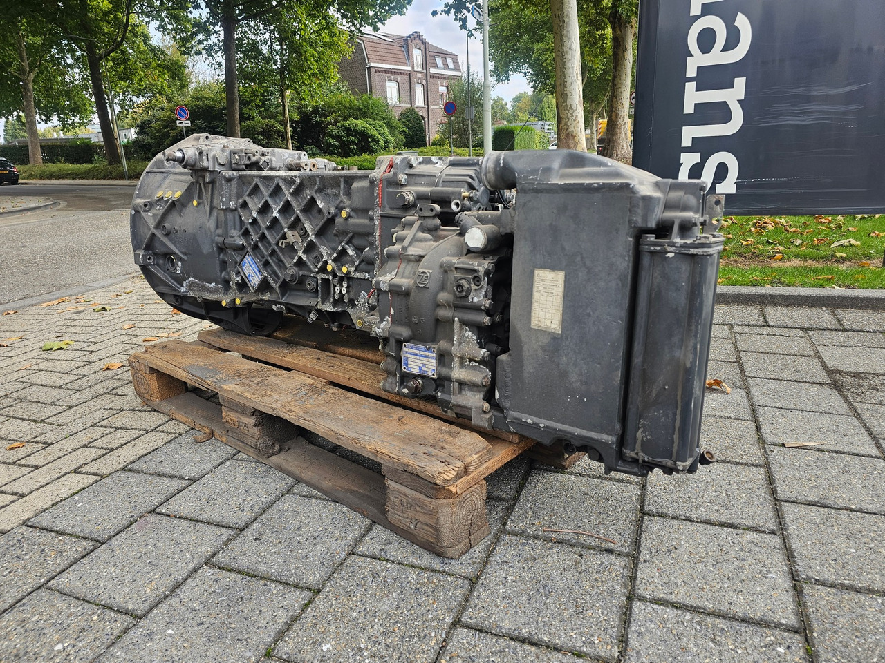Gearbox ZF 16 S 2221 TD