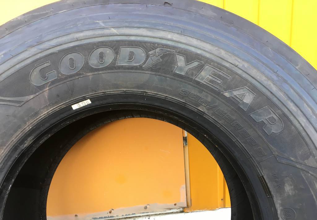 Tire for Truck Goodyear KMAX T HL 164K158K 385/65R22.5 KMAX T HL 164K158K 385/65R22.5: picture 3