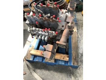 Hydraulic valve for Crawler excavator HITACHI ZX470: picture 2