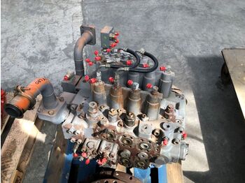 Hydraulic valve HITACHI ZX470
