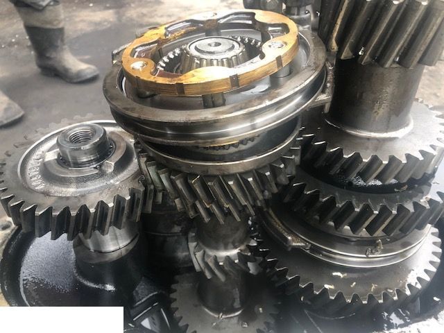 Gearbox for Agricultural machinery JCB  - Skrzynia International Ratio 1:2: picture 2