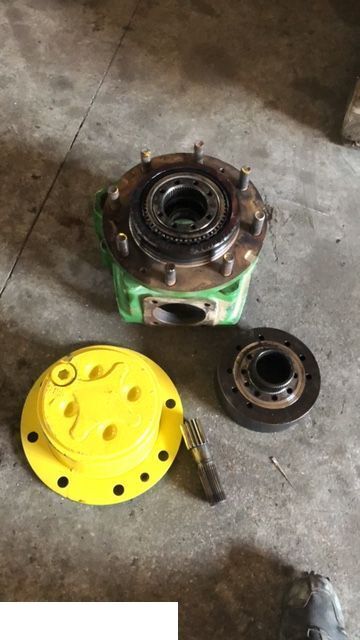 Wheel hub for Agricultural machinery John Deere 3200 - Piasta: picture 3