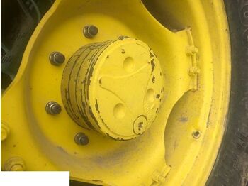 Wheel hub for Agricultural machinery John Deere 6120 - Piasta: picture 3