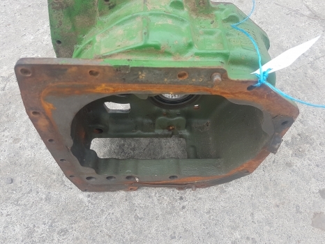 Gearbox for Farm tractor John Deere 6610, 6100, 6300, 6400 Transmission Powrquad Housing L101942, L102052: picture 2