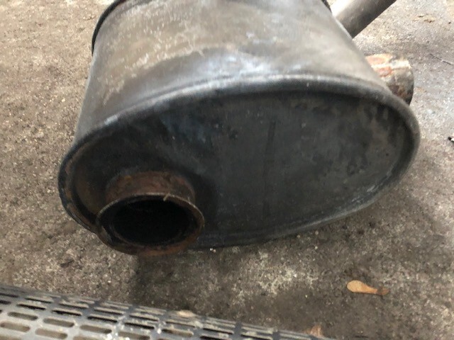 Muffler for Agricultural machinery John Deere Tłumik - 6100 | 6200 | 6300 | 6400: picture 3