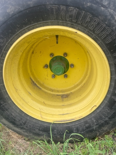 Wheel and tire package for Agricultural machinery Koła 600/50-22.5: picture 2