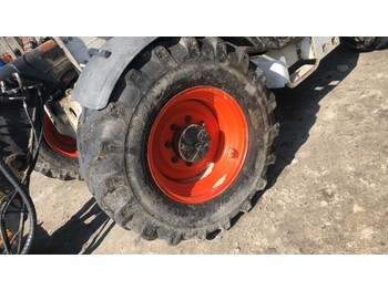 Wheel and tire package for Agricultural machinery Koła felgi Bobcat massey ferguson 15x24 , 460/70 r24: picture 4