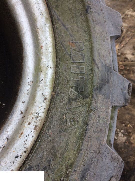 Wheel and tire package for Material handling equipment Koło John Deere 4400 - 405/70-24: picture 10