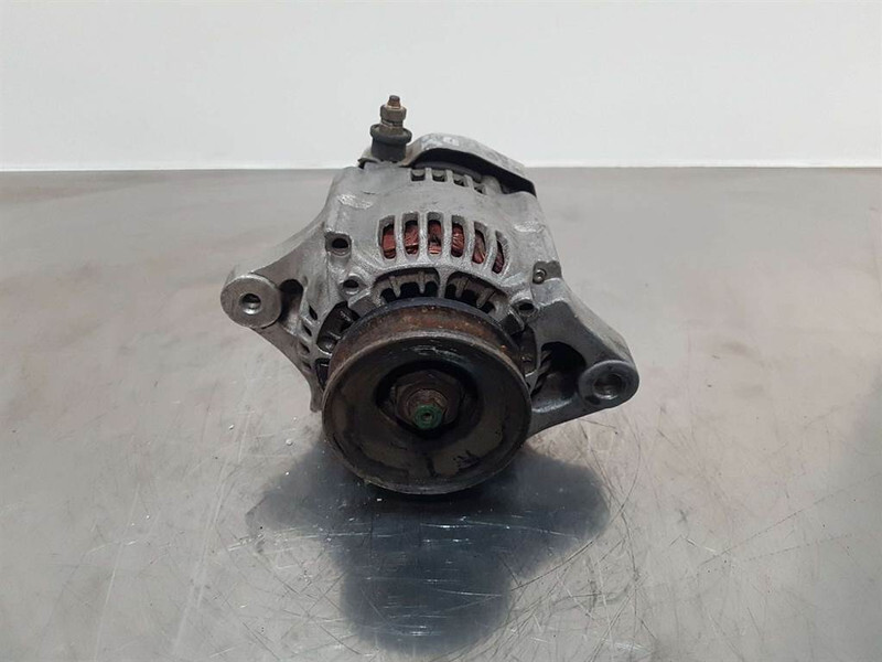 Engine for Construction machinery Kubota 12V 30A - Alternator/Lichtmaschine/Dynamo: picture 2