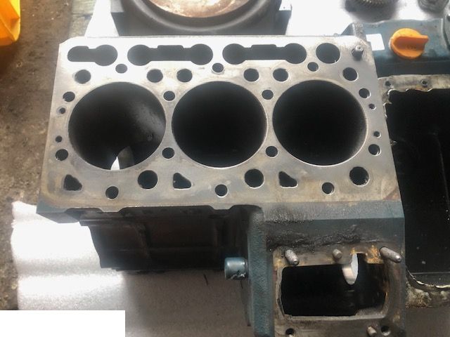 Cylinder block for Agricultural machinery Kubota 722 - Blok Cylindrów: picture 2