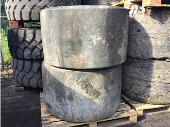 Tire for Construction machinery Liebherr 12.00/R20: picture 1