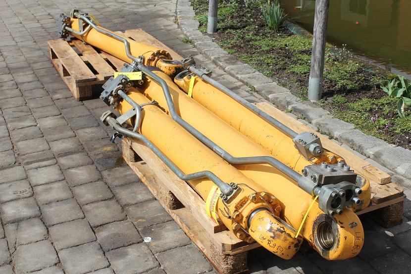 Hydraulic cylinder for Construction machinery Liebherr R 914: picture 6