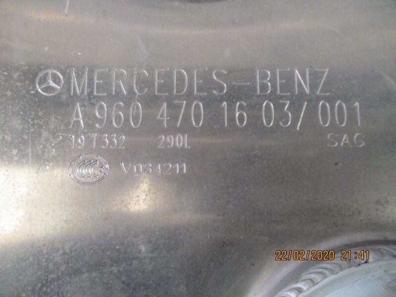 Fuel tank Mercedes-Benz A 960 470 16 03 BRANDSTOFTANK NIEUW!: picture 2
