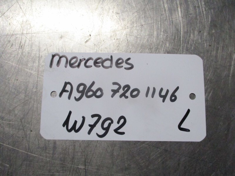 Window lift motor for Truck Mercedes-Benz A 960 720 11 46 Actros Mp4 Raammechaniek Links: picture 4