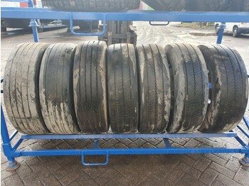 Tire for Bus Michelin 275/70 R22.5 + ALU Rims: picture 1