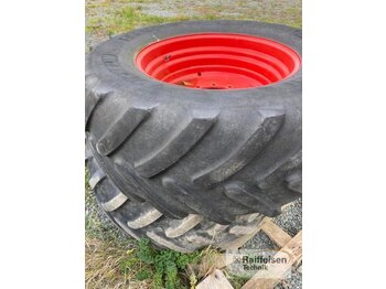 Wheel and tire package for Agricultural machinery Michelin 2 540/65R30 ca. 50% Räder: picture 1