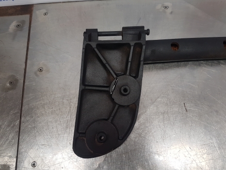 Door and parts for Farm tractor New Holland Case Ts115a,t6.180 T6, Mxu, T6.180 Door Hinge Rhs 87301647, 82028178: picture 6