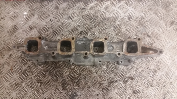 Intake manifold for Farm tractor New Holland T5.100, T5.110, T5.120 Engine Air Intake Manifold Spacer 5801701355: picture 4