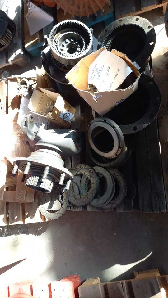 Transmission for Wheel excavator O&K MH CITY: picture 2