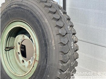 Wheels and tires Pirelli AT75 12.00R20: picture 2