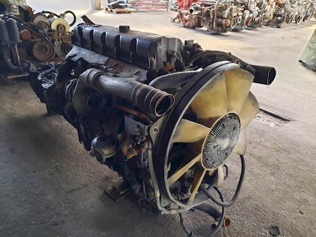 Engine for Truck Renault PREMIUM 370 DCI: picture 2
